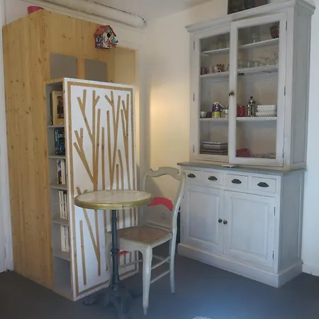 Bièvre St Germain Citycosy * Parigi